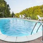 Rustic In With Pool Modigliana