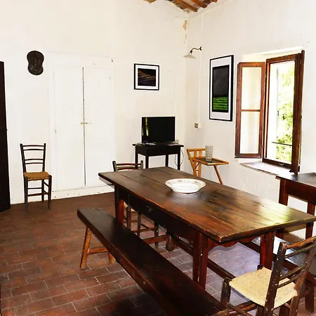 Rustic In With Pool Modigliana