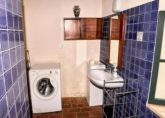 בית נופש Rustic In With Pool *