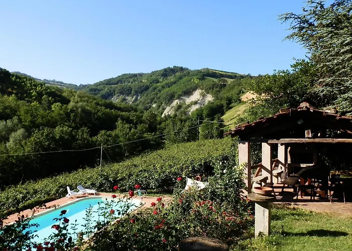 Rustic In With Pool * Modigliana